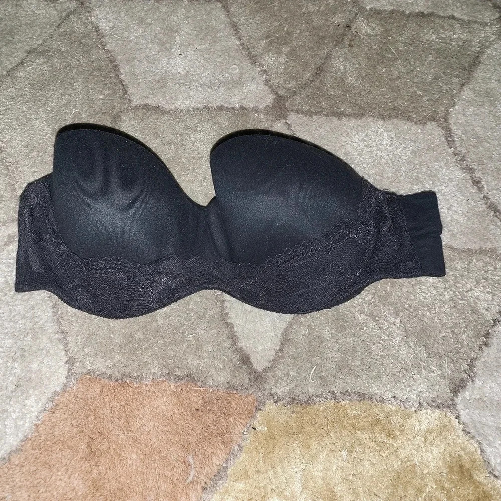 Victoria's secret strapless bra